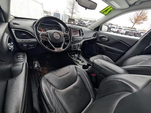 2021 Jeep Cherokee Latitude Lux