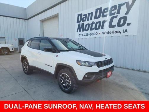 Bright White Clearcoat 2026 Jeep Compass Trailhawk