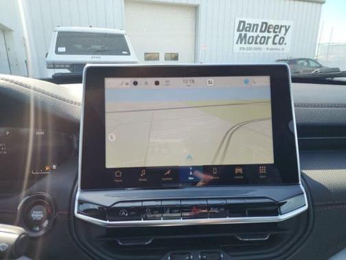 Bright White Clearcoat 2026 Jeep Compass Trailhawk