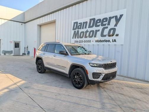 2024 Jeep Grand Cherokee Laredo