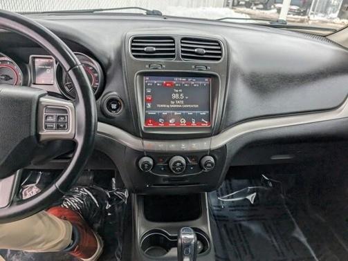 2018 Dodge Journey Crossroad