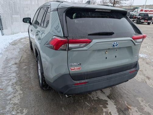 2021 Toyota RAV4 Hybrid XLE