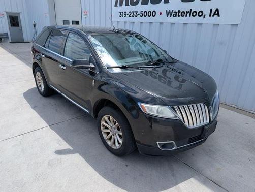 Tuxedo Black Metallic 2013 Lincoln MKX Base