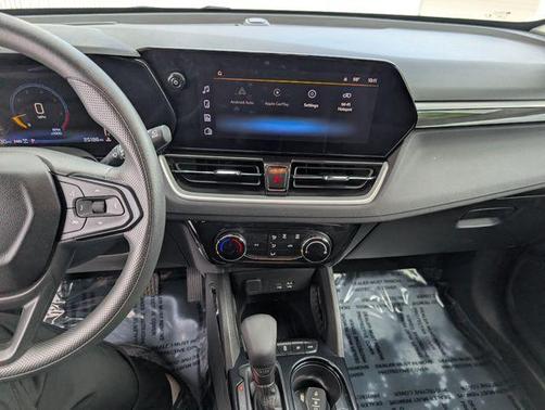 Summit White 2025 Chevrolet Trailblazer LT