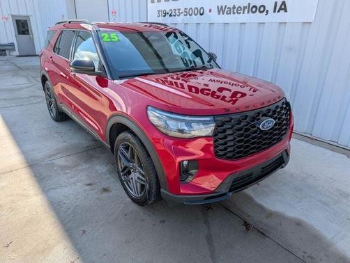 Red Metallic 2025 Ford Explorer ST-Line