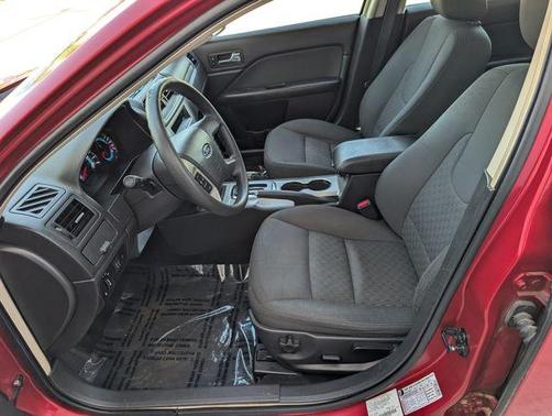 Sangria Red Metallic 2010 Ford Fusion SE