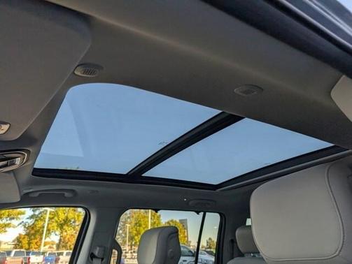 2024 Jeep Wagoneer L Series III