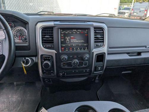 Delmonico Red Pearlcoat 2018 RAM 1500 Big Horn