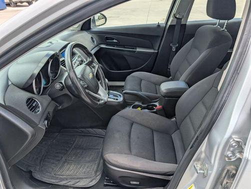 Silver Ice Metallic 2013 Chevrolet Cruze 1LT