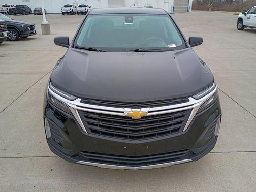 Mosaic Black Metallic 2023 Chevrolet Equinox 2LT