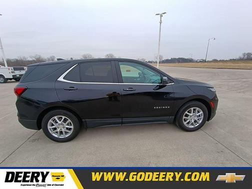 Mosaic Black Metallic 2023 Chevrolet Equinox 2LT