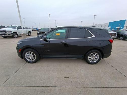 Mosaic Black Metallic 2023 Chevrolet Equinox 2LT