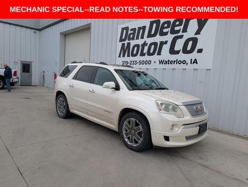 White Diamond Clearcoat 2011 GMC Acadia Denali