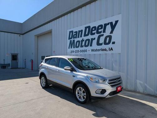 Ingot Silver 2017 Ford Escape SE