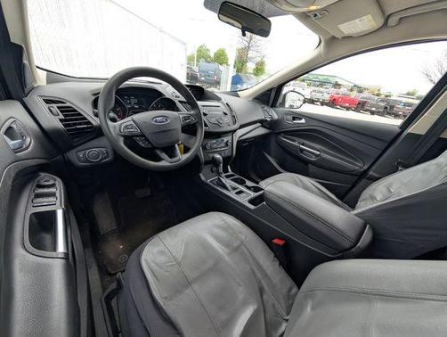 Ingot Silver 2017 Ford Escape SE