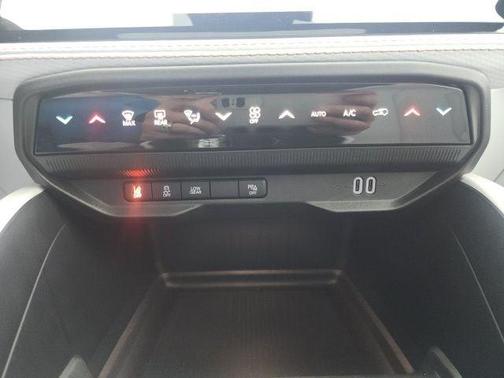 2026 Jeep Cherokee LAREDO/LIMITED