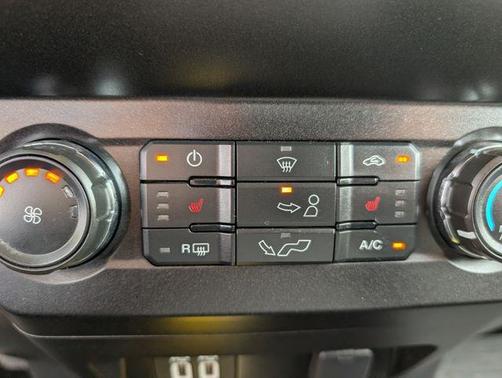 Blue Jeans Metallic 2019 Ford F-150 XLT
