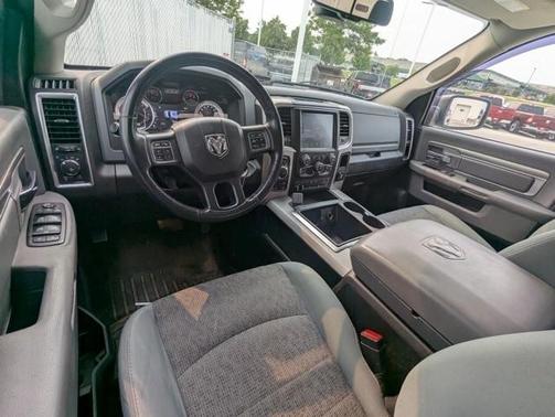2015 RAM 1500 SLT