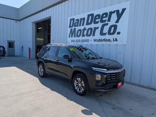 Mosaic Black Metallic 2025 Chevrolet Equinox LT