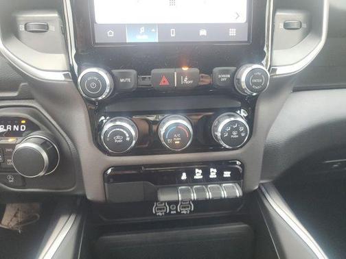 Bright White Clearcoat 2026 RAM 1500 Express