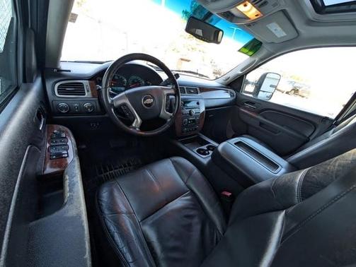2012 Chevrolet Suburban 2500 LT