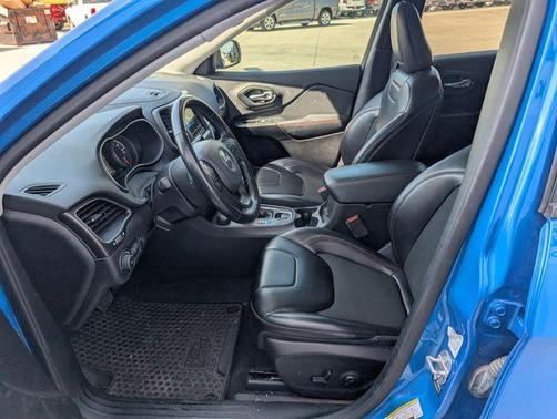 Hydro Blue Pearlcoat 2021 Jeep Cherokee Trailhawk