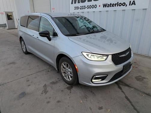 2024 Chrysler Pacifica Touring-L