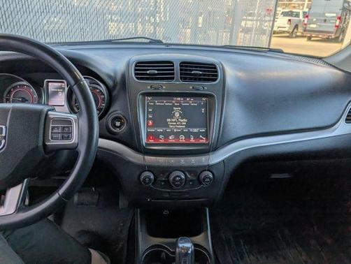 2018 Dodge Journey Crossroad