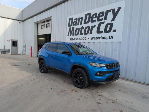 Hydro Blue Pearlcoat 2025 Jeep Compass Latitude