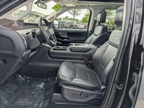 Black Metallic 2025 Ford Expedition Max Platinum