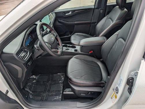 White Metallic 2025 Ford Escape ST-Line Elite