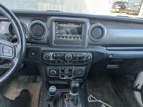 Bright White Clearcoat 2023 Jeep Gladiator Sport