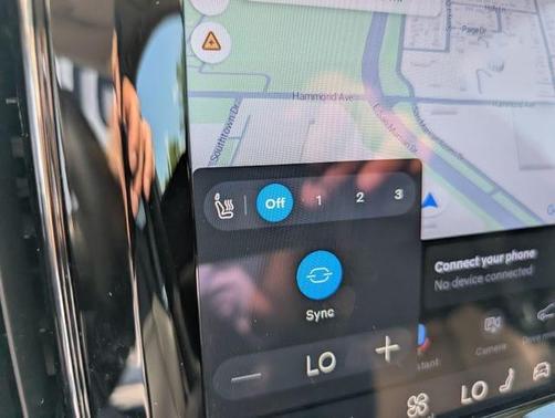 Silver 2024 Volvo XC60 Recharge Plug-In Hybrid T8 Plus Dark Theme