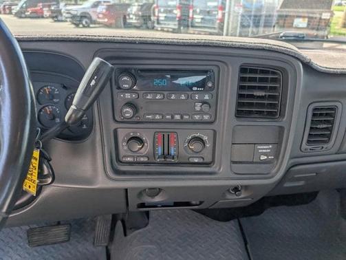 2003 Chevrolet Silverado 1500 LS