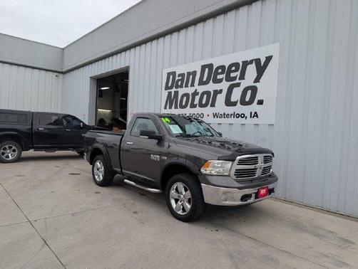 Granite Crystal Clearcoat Metallic 2014 RAM 1500 SLT