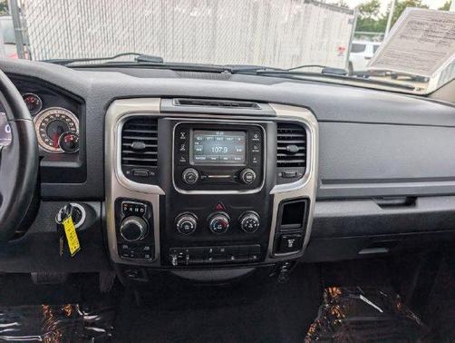 Granite Crystal Clearcoat Metallic 2014 RAM 1500 SLT