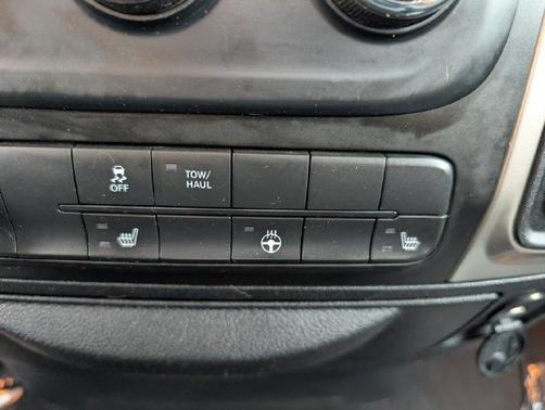 Granite Crystal Clearcoat Metallic 2014 RAM 1500 SLT