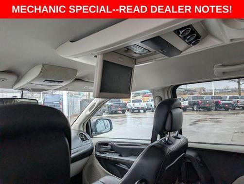 2014 Chrysler Town & Country Touring