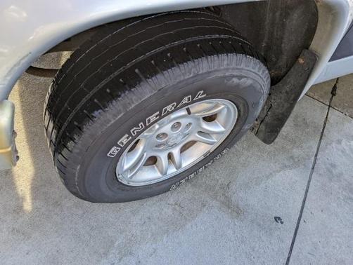 Photo 2 of 20 of 2002 Dodge Dakota SLT