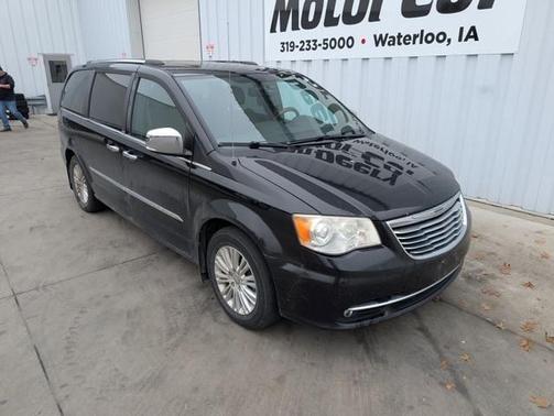 2013 Chrysler Town & Country Limited