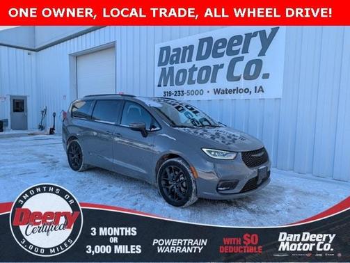 2023 Chrysler Pacifica Touring-L