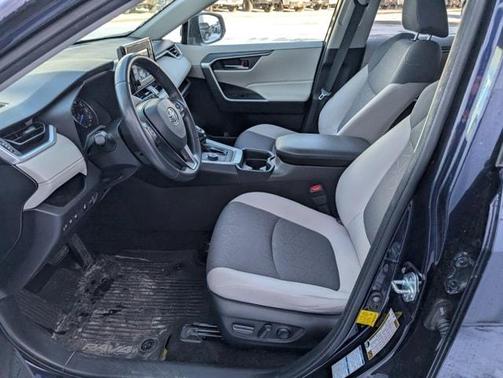 2020 Toyota RAV4 Hybrid XLE