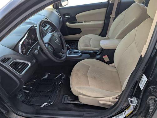Black Clearcoat 2013 Dodge Avenger SE