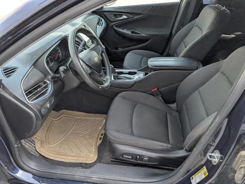 2017 Chevrolet Malibu 1LT