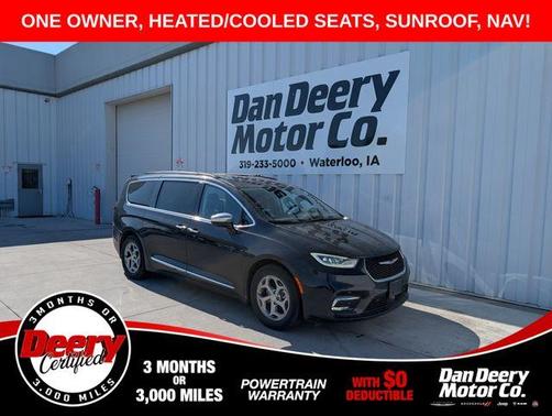 Brilliant Black Crystal Pearlcoat 2022 Chrysler Pacifica Limited