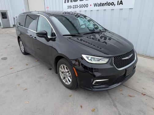 2024 Chrysler Pacifica Touring-L