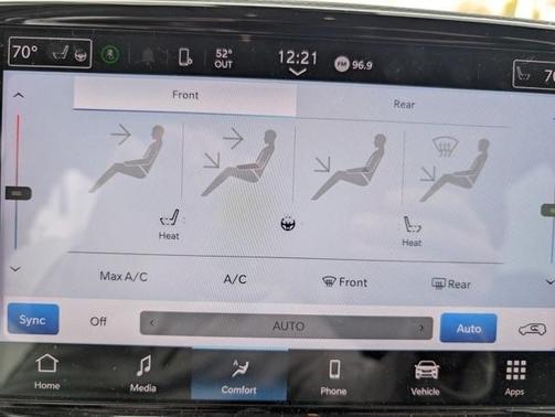 2024 Chrysler Pacifica Touring-L