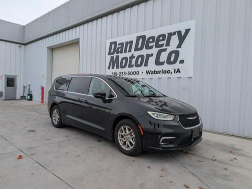 2024 Chrysler Pacifica Touring-L