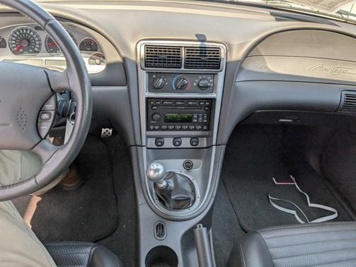 2004 Ford Mustang Mach I