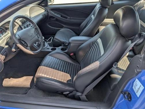 2004 Ford Mustang Mach I